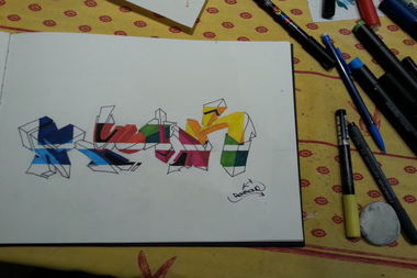 Graffiti Sketch - Photo by renkone (2014)