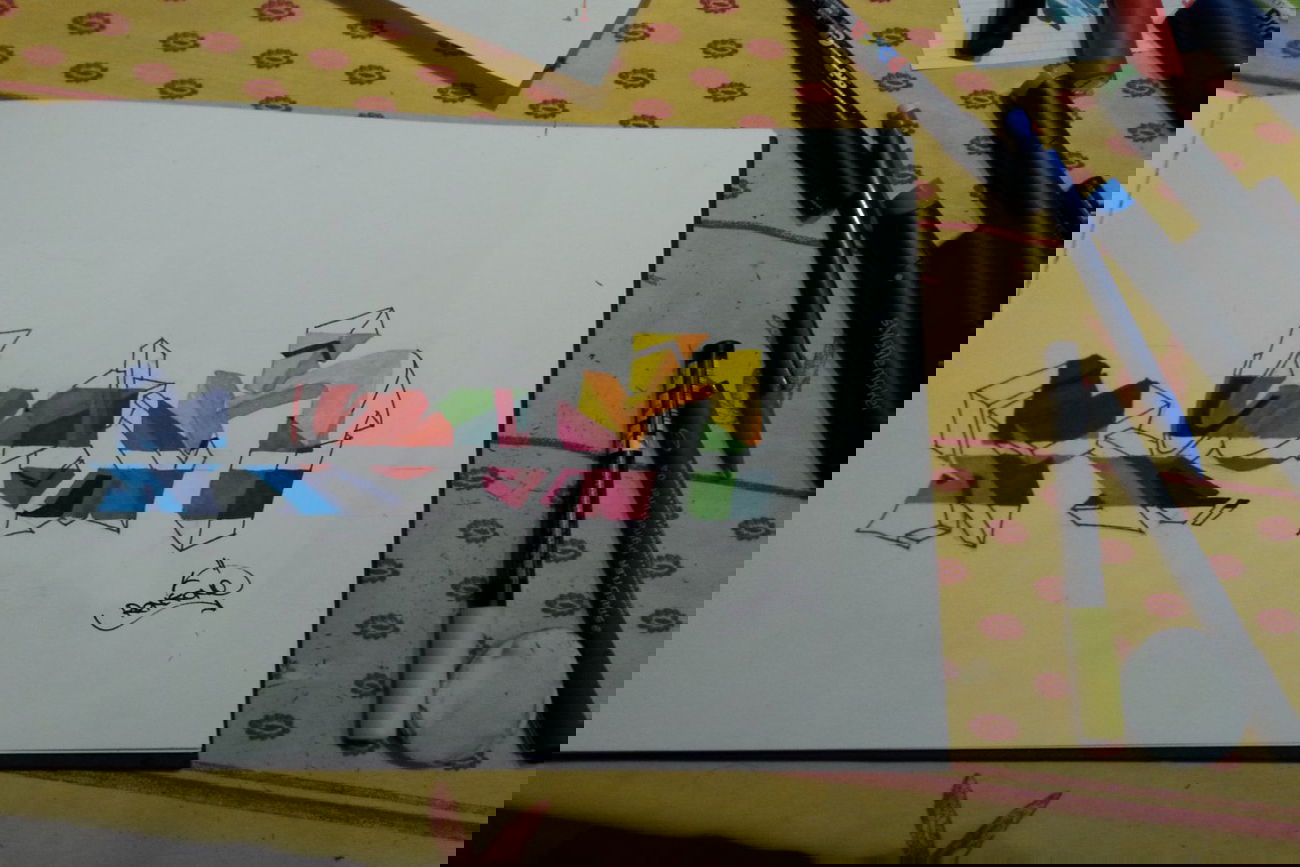 Graffiti Sketch - Photo by renkone (2014)