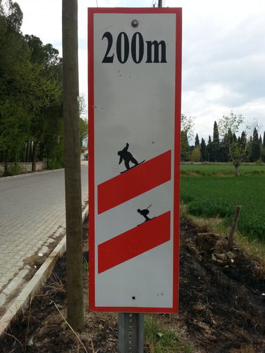 Graffiti Street Art - Photo by renkone (2014)