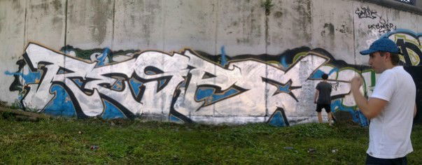 Graffiti Bombing in moscow - Photo by reps