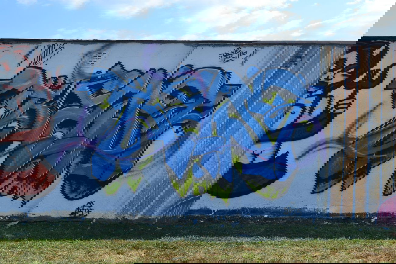 Graffiti Wall - Photo by resp