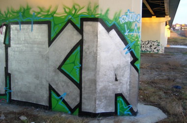 Graffiti Wall - Photo by rest