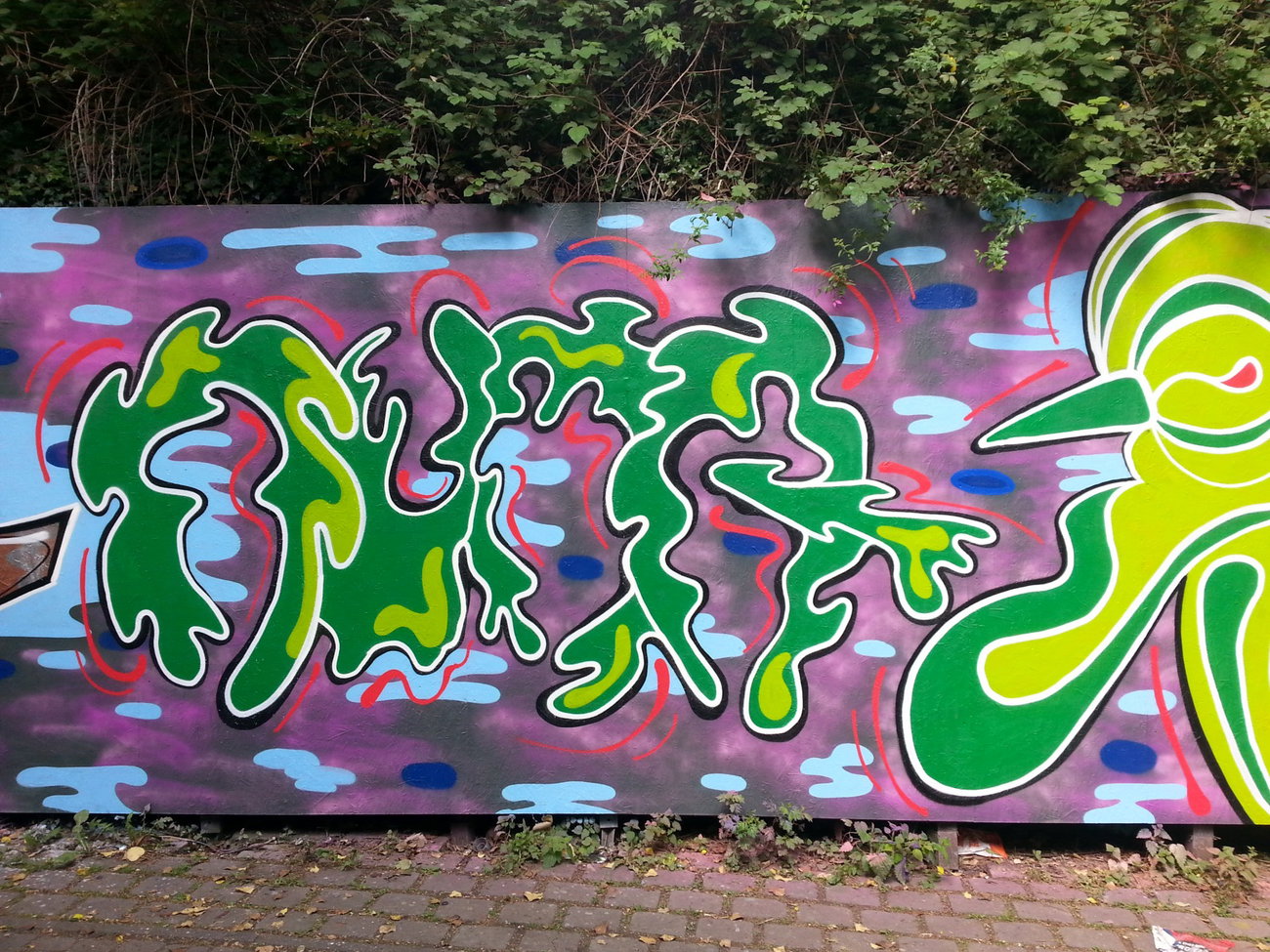 Graffiti Wall - Photo by restlessleg - nuna (2015)