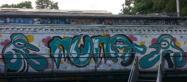 Graffiti Wall - Photo by restlessleg - nuna (2015)