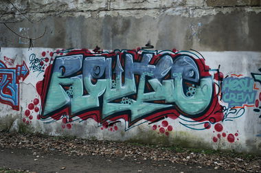 Graffiti Bombing - Photo by rewt1 - Rewt, Hesh (2013)