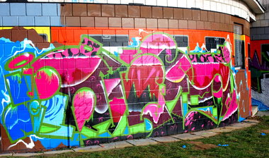Graffiti Wall - Photo by ribse - BN