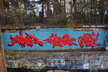 Graffiti Wall in Deutschland - Photo by ricoe21 - Smus, Rikoe, Drey (2016)