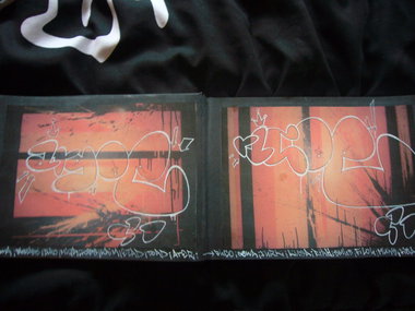 Graffiti Sketch - Photo by ricoe21 - Argoe, Ricoe (2010)