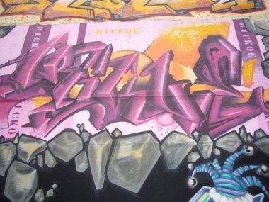 Graffiti Wall in Berlin - Photo by ricoe21 - Ricoe (2009)