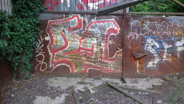 Graffiti Bombing in Berlin - Photo by ricoe21 - 21, Rikoe (2004)