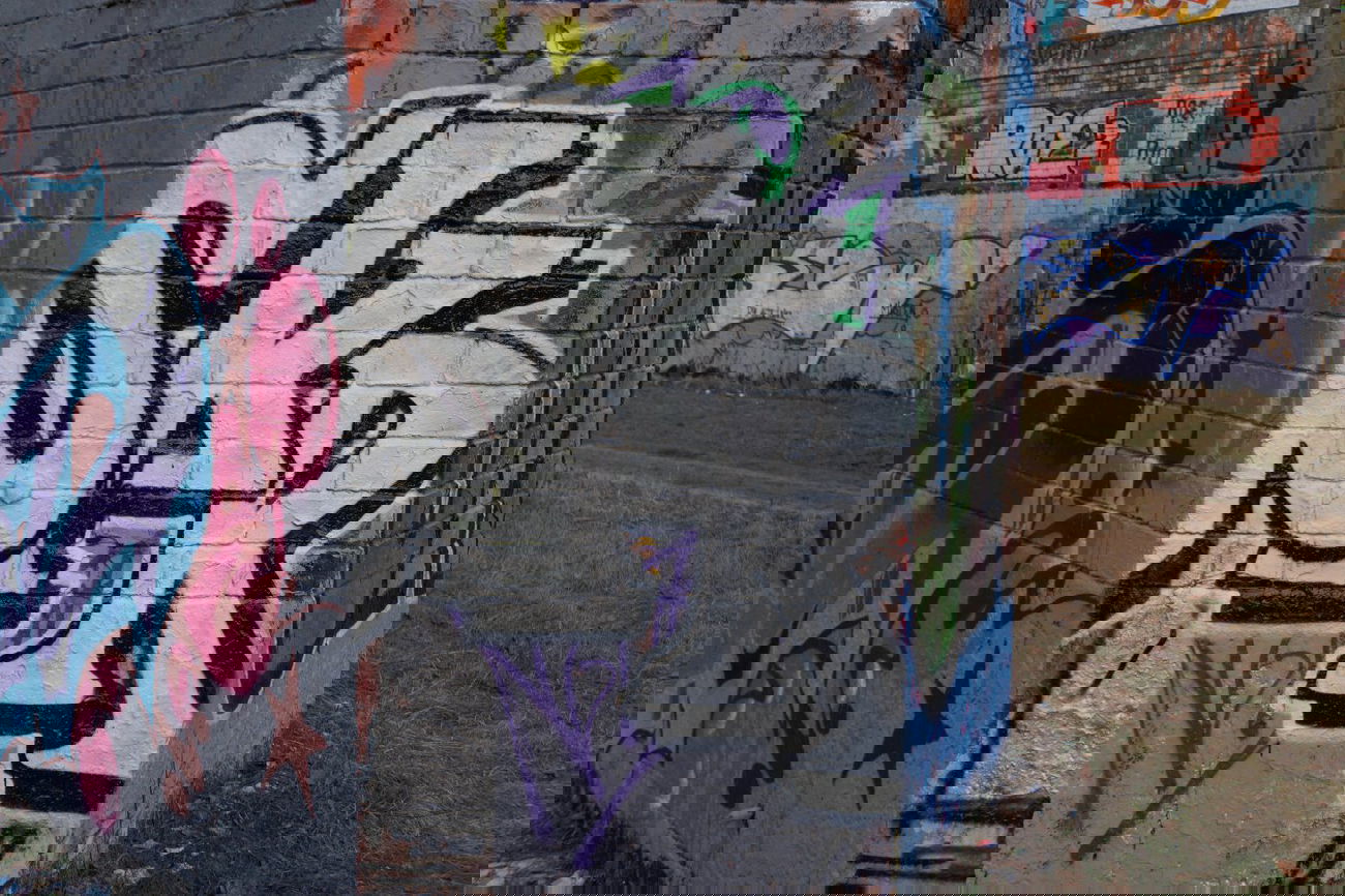 Graffiti Bombing in Berlin - Photo by ricoe21 - SKR (2014)