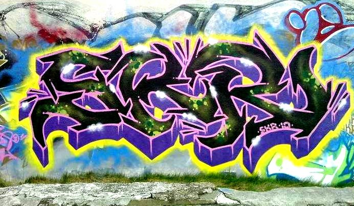 Graffiti Bombing in Brandenburg - Photo by ricoe21 - SKR, IQ (2011)