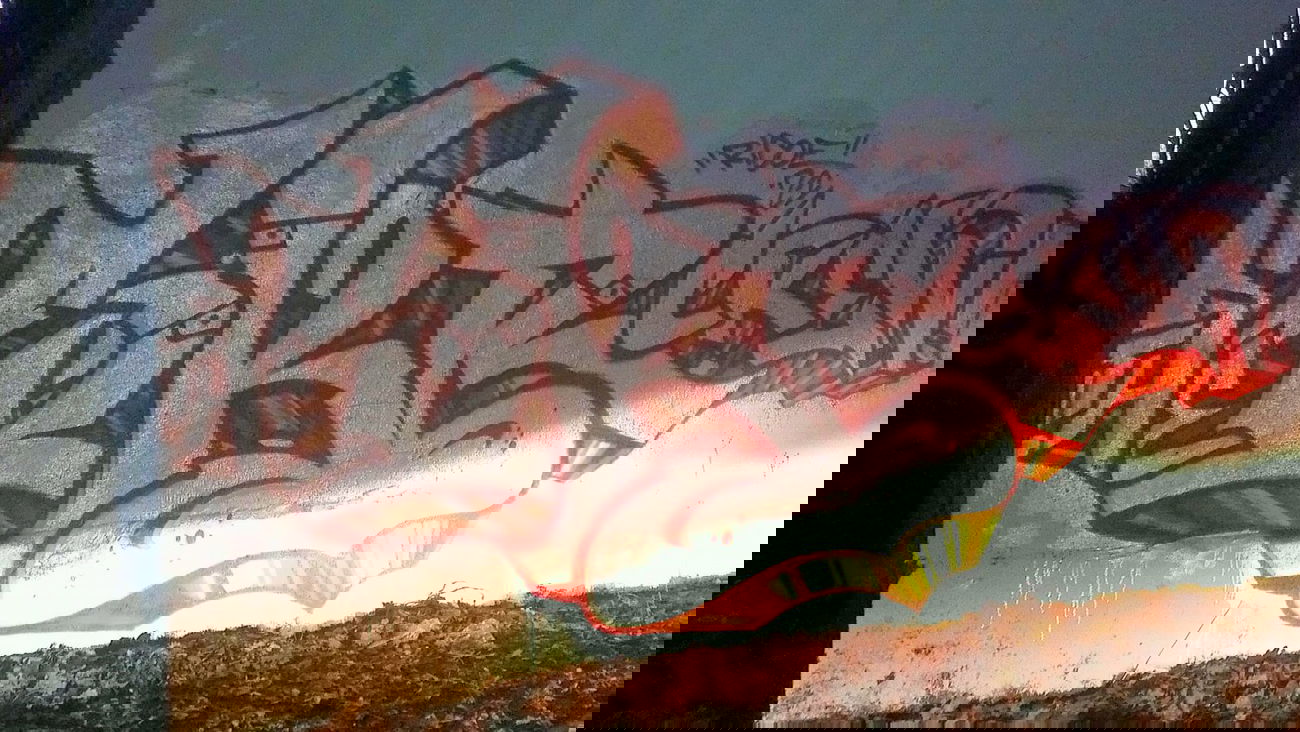 Graffiti Bombing in Grossbeeren - Photo by ricoe21 - SKR, Ricoe21 (2011)