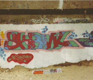 Graffiti Bombing in Berlin - Photo by ricoe21 - SKR, VK (2000)