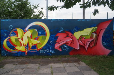 Graffiti Wall in Kleinmachnow - Photo by ricoe21 - Smus, Riko, ARD (2014)