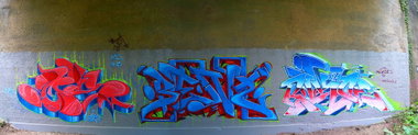 Graffiti Wall - Photo by ricoe21 - Smus, Benz, Rikoe21 (2015)