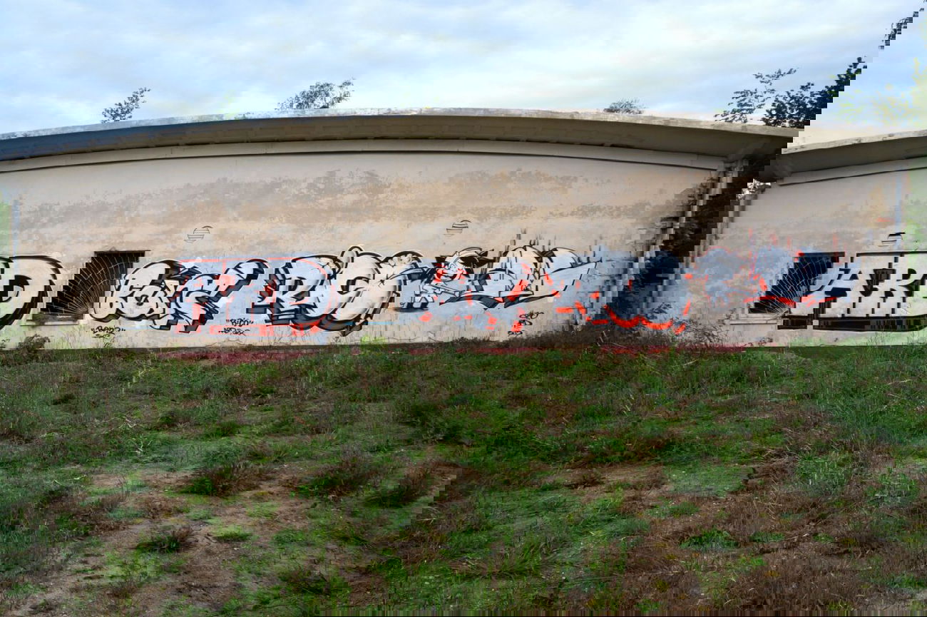 Graffiti Bombing in Potsdam - Photo by ricoe21 - ARD, Benz, Rico (2015)