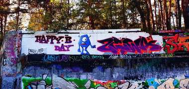 Graffiti Wall - Photo by ricoe21 - Character, von, Benz (2016)