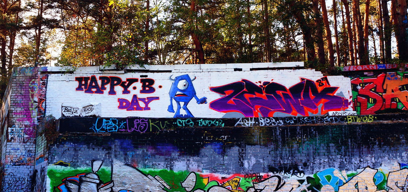 Graffiti Wall - Photo by ricoe21 - Character, von, Benz (2016)