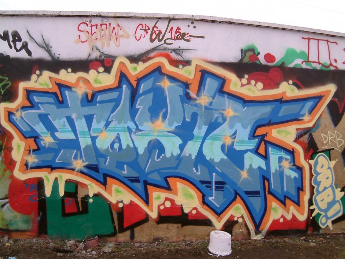 Graffiti Wall - Photo by ride32 - toxic