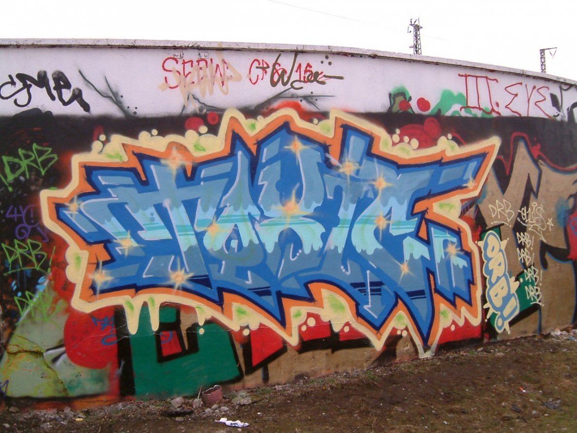 Graffiti Wall - Photo by ride32