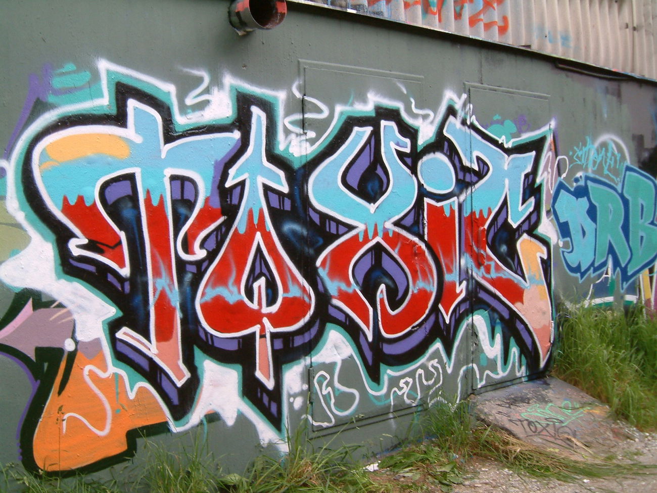 Graffiti Wall - Photo by ride32