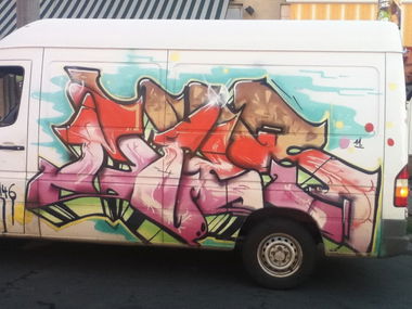 Graffiti Artwork - Photo by roadjack - Mies