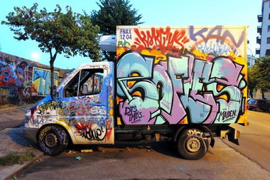 Graffiti Artwork - Photo by roadjack