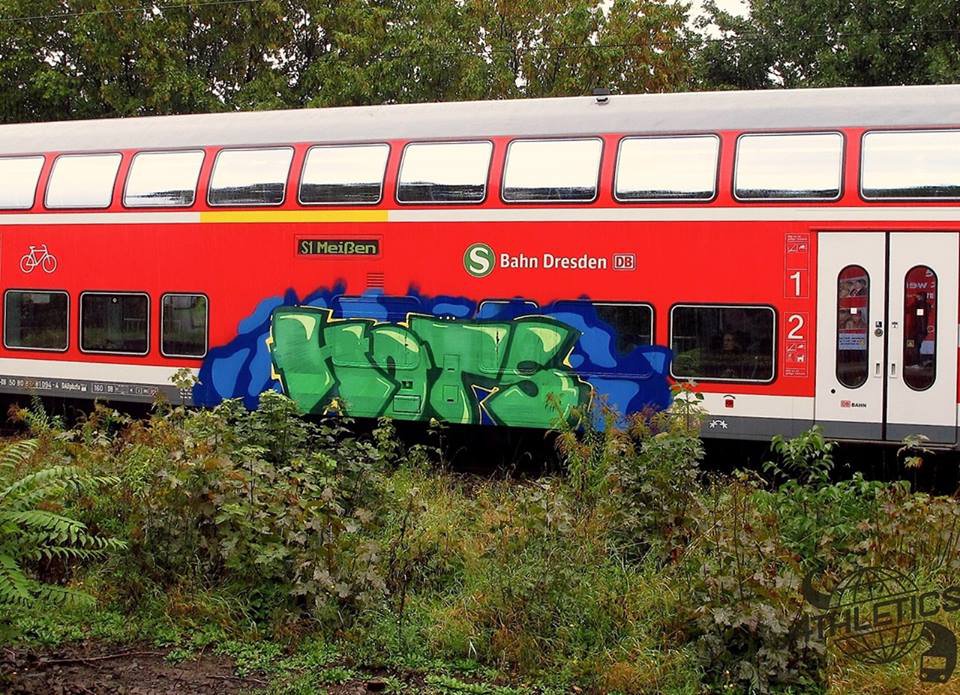 Graffiti Train - Photo by roadjack