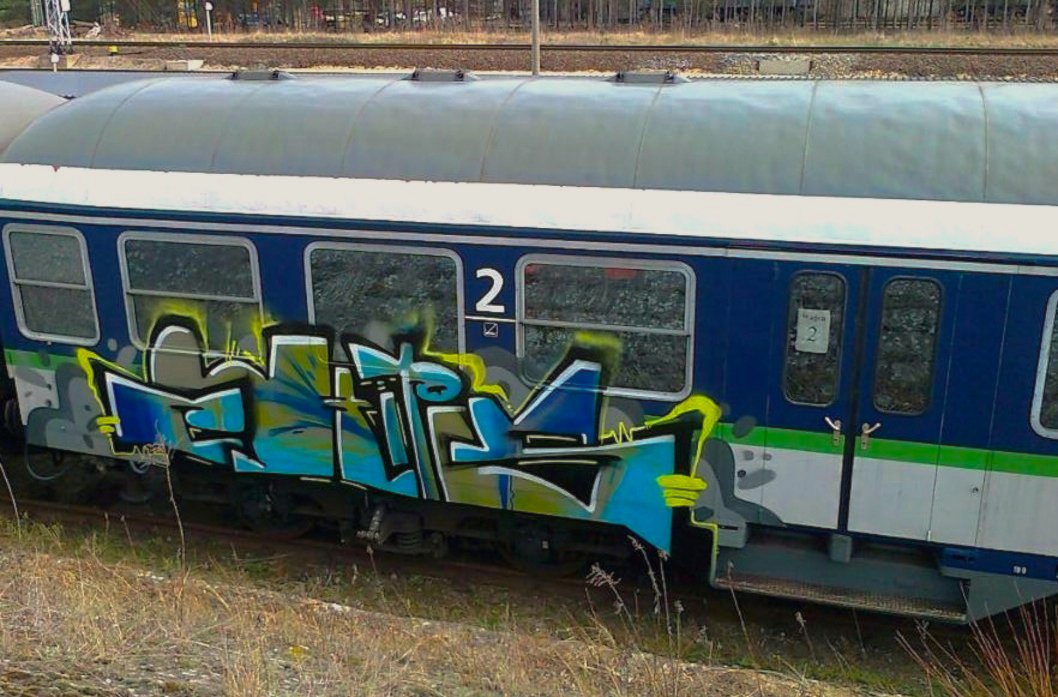 Graffiti Train - Photo by robeodtz - Chips, Tods, fts