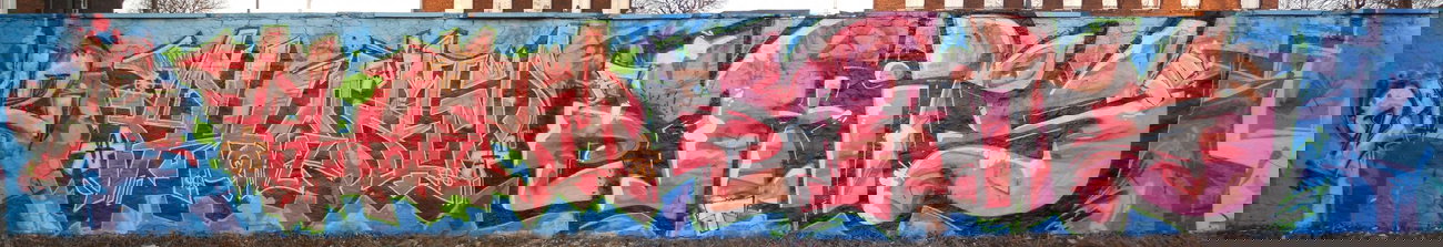 Graffiti Wall - Photo by robeodtz - phone, Chips, qmz