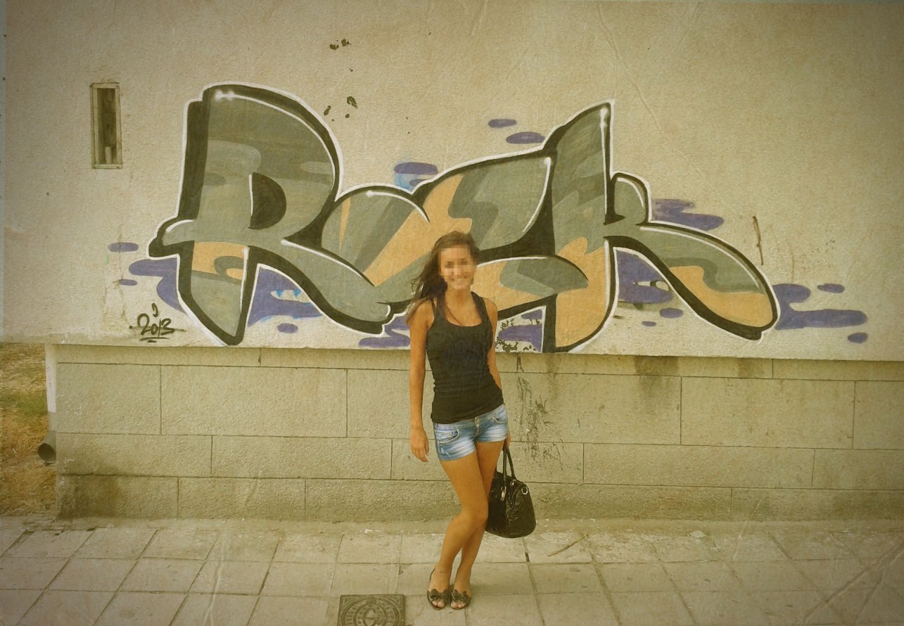 Graffiti Artwork - Photo by rockone - girfriend, hot, streets (2013)