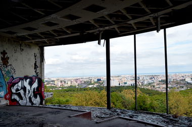 Graffiti Bombing in Lissabon - Photo by roker (2015)