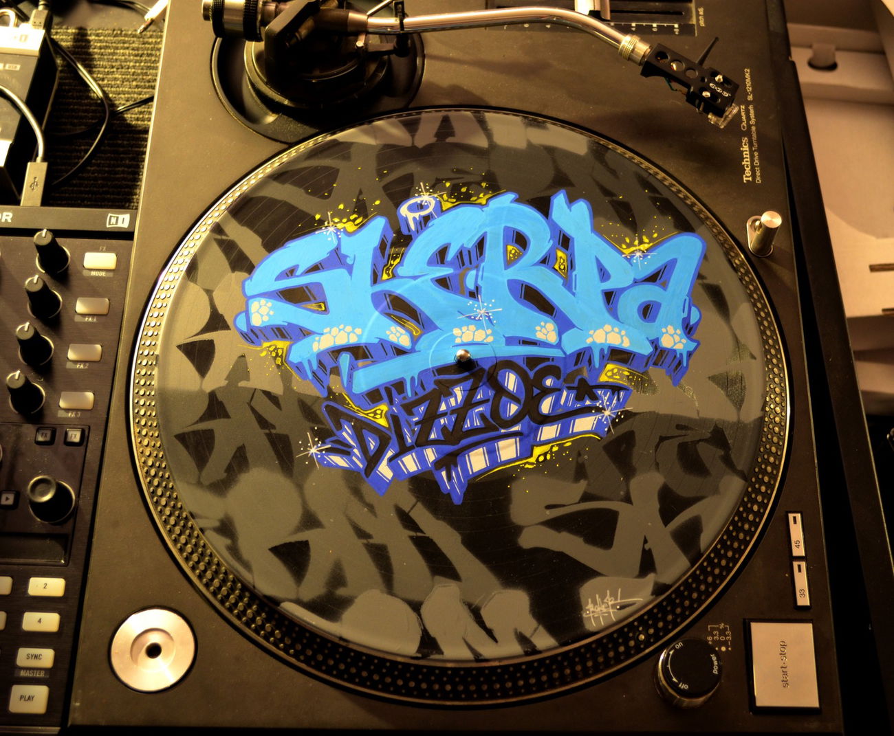 Graffiti Artwork - Photo by roker (2015)