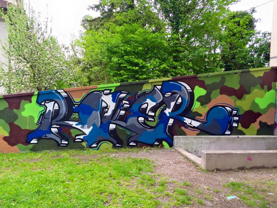 Graffiti Wall in Schaffhausen - Photo by roker (2015)