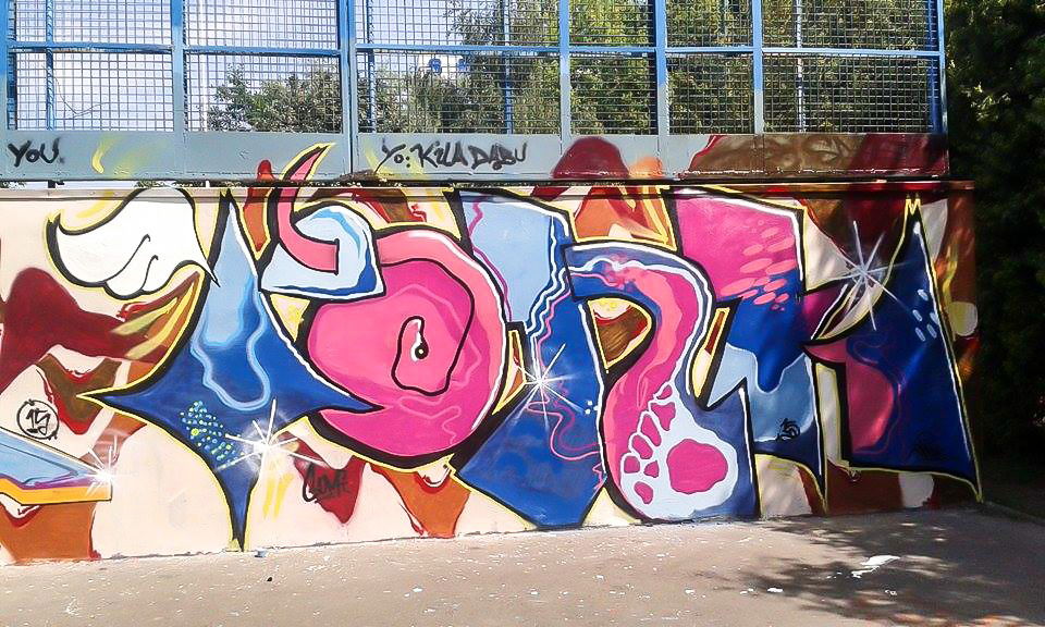 Graffiti Wall - Photo by ronsone (2015)