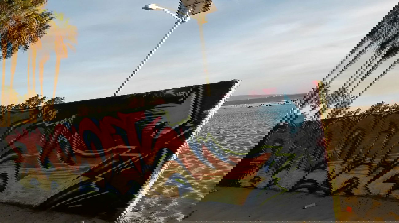 Graffiti Wall - Photo by rookone (2014)