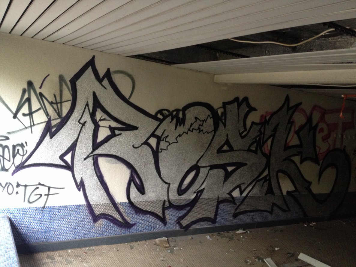 Graffiti Bombing - Photo by roskone - Rosk, QTMcrew, Wiesbaden (2014)
