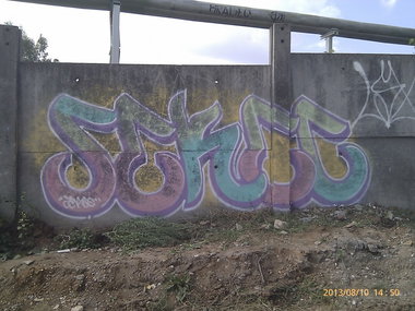 Graffiti Wall - Photo by rotkiv