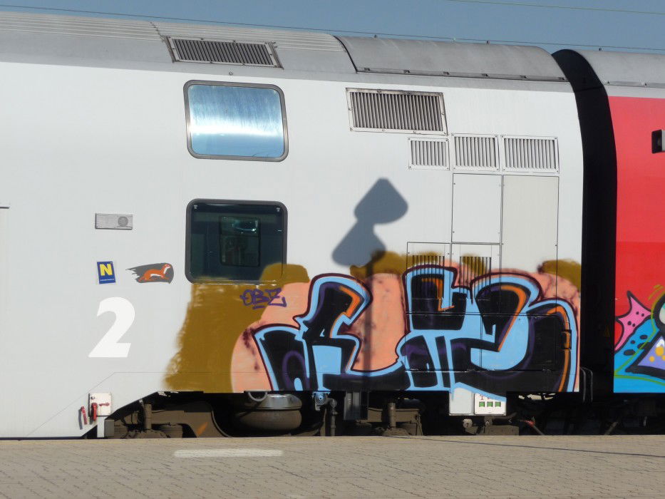 Graffiti Train - Photo by rots - rotz
