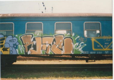 Graffiti Train in Budapest - Photo by rots - rotz