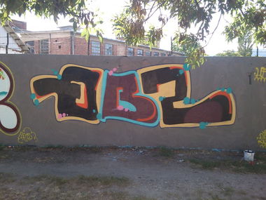 Graffiti Wall in Budapest - Photo by rots - qbz