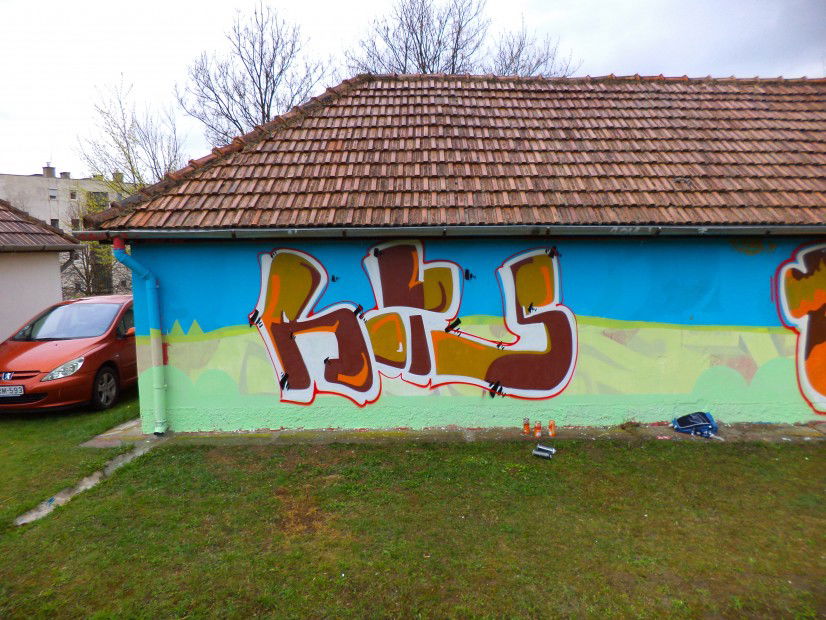 Graffiti Wall in Eger - Photo by rots - rots
