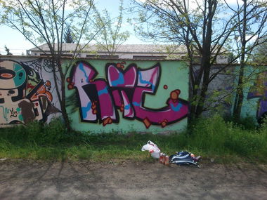 Graffiti Wall in Budapest - Photo by rots - rotz