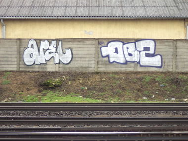 Graffiti Wall in Budapest - Photo by rots - arel, qbz (2013)