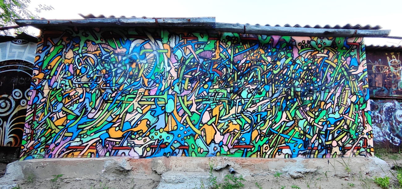 Graffiti Wall - Photo by roughster (2025)