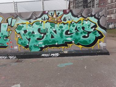 Graffiti Wall in Amsterdam - Photo by royal - Rence (2018)