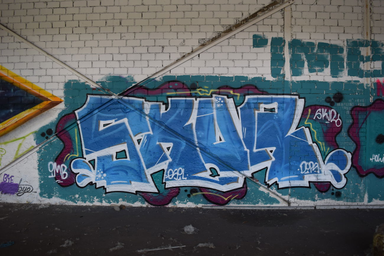 Graffiti Wall - Photo by rumsuno - skur, solingen (2017)