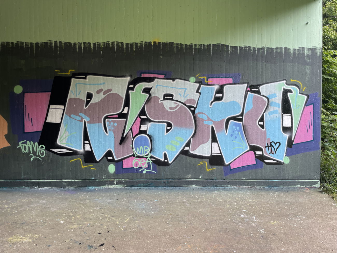 Graffiti Wall - Photo by rumsuno - rsku (2025)