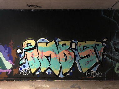 Graffiti Wall - Photo by rumsuno (2020)